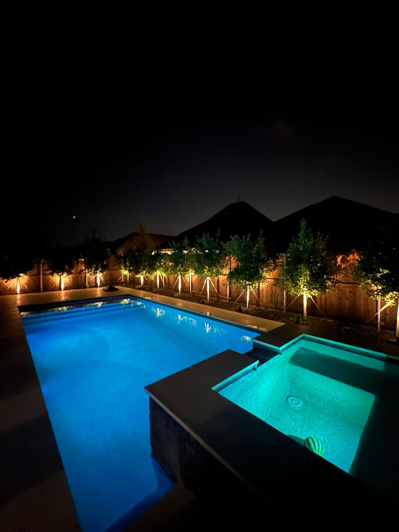 Pool area lighting in North Texas
