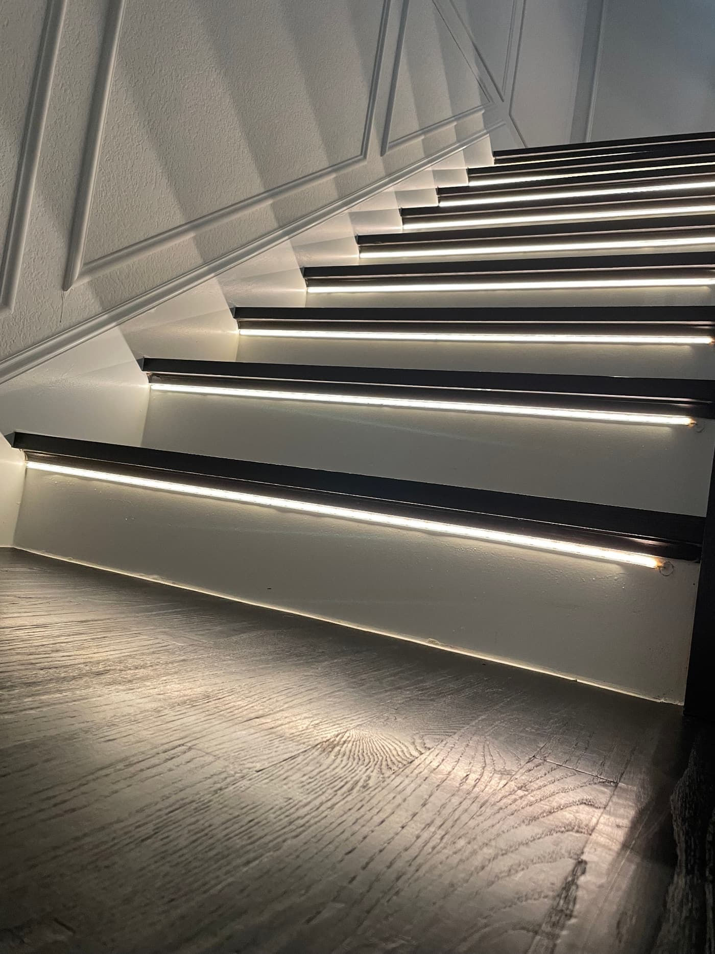 Staircase accent lighting in North Texas
